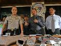 20110426_Mabes_Polri_Gelar_Barang_Bukti_Bom_.jpg