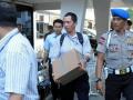 20110608_KPK_Acak_acak_Ruang_Kadis_PU_CK_Sumsel.jpg