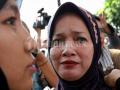 20110621_Putri_Ruyati_Menangis_Saat_Unjukrasa.jpg