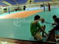 20110723_Pasang_Karpet_Lapangan_Volly_Ball.jpg