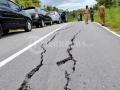20110907_Gempa_Membelah_Jalan_.jpg