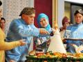 20111122_Hatta_Rajasa_Potong_Tumpeng.jpg