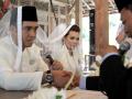 20111211_Ijab_Kabul_Agus_Rahman_Nikahi_Dewi_Sandra.jpg