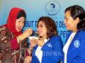 20111213_Nita_Yudi_Ketua_Umum_Hasil_Munaslub_IWAPI_2010.jpg