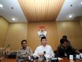 20120120_Ketua_DPR_dan_Sekjen_DPR_di_KPK.jpg