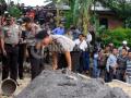 20120315_Bom_Low_Explosif_Meledak_Dekat_Pesantren.jpg