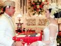 20120316_Zumi_Zola_Serahkan_Mahar_Nikah_Nikahi_Sherrin_Tharia.jpg