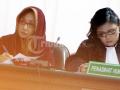 20120402_Nunun_Nurbaeti_di_Meja_Hijaukan.jpg