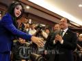20120514_Syahrini_Berserta_Beberapa_Artis_Ngadu_Ke_DPR_RI_Di_Terima_Priyo.jpg