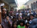 20120617_Warga_Minta_Sekolah_dan_Berobat_Gratis_8594.jpg