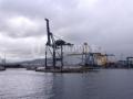 20120708_Bongkar_Muat_di_Pelabuhan_Bitung_Sulawesi_Utara_8364.jpg