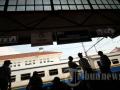 20120811_Mudik_Lebaran_di_Stasiun_Senen_5735.jpg