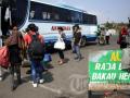 20120823_Pemudik_Tiba_di_Terminal_Rajabasa_9212.jpg
