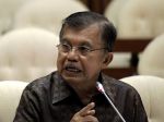 20120919_Jusuf_Kalla_Memberi_Keterangan_Kasus_Century_7684.jpg