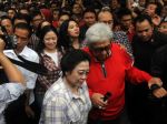20120920_Jokowi_Dampingi_Megawati_Nyoblos_di_TPS_Kebagusan_7905.jpg