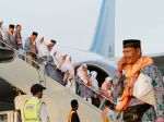 20120921_Pintu_Pesawat_Macet_Jamaah_Haji_Ganti_Pesawat__2231.jpg