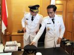 20121015_Jokowi_dan_Ahok_di_Ruang_Kerja_2078.jpg