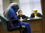 20121018_Wa_Ode_Nurhayati_Divonis_6_Tahun_2758.jpg