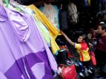 20121205_Penjual_Jas_Hujan_di_Pangkalpinang_2899.jpg