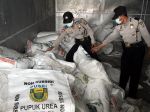 20121212_Penggerebekan_Gudang_Pupuk_Palsu_1567.jpg