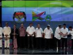 20121218_Penetapan_Nomor_Urut_Cagub_dan_Cawagub_Jabar_7110.jpg