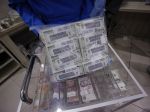 20130105_Rupiah_Menguat_Tipis_Terhadap_Dollar_AS_6289.jpg