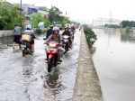 Jakarta Diguyur Hujan Sejak Dini Hari Tadi, 4 RT dan 23 Ruas Jalan Tergenang