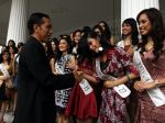 20130212_Miss_Indonesia_Temui_Jokowi_2144.jpg