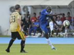 20130222_Mitra_Kukar_vs_Persib_Herman_Dzumafo_8166.jpg
