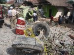 20130223_Kecelakaan_Maut_Truk_Kontainer_di_Cianjur_2808.jpg