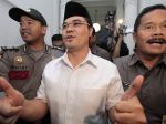 20130225_Aceng_Fikri_Terima_Surat_Pemberhentian_1229.jpg
