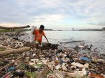 20130301_Sampah_Terdampar_di_Pantai_Tanah_Tumbuh_6586.jpg
