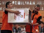 20130303_AHMAD_HERYAWAN_DEDDY_MIZWAR_Gubernur_JABAR_2013_4426.jpg