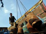 20130310_Pertamina_Menunda_Kenaikan_Harga_Elpiji_12_Kg_5894.jpg