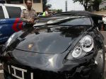 20130326_Kecelakaan_Mobil_Porsche_di_SCBD_4381.jpg
