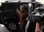 20130417_Ketua_DPRD_Bogor_Iyus_Djuher_Diperiksa_KPK_5505.jpg