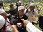20130426_Istri_Ustadz_Jeffry_Al_Buchori_Jatuh_Pingsan_3174.jpg