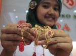 20130513_harga-emas-di-batam-turun_5499.jpg
