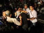 20130516_mahasiswa-diamankan-polisi_6429.jpg