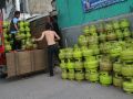 20130607_mahal-dan-langkanya-gas-elpiji-3-kg_8877.jpg