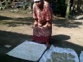 20130619_hj-sriati-ibunya-anas-urbaningrum-jemur-karak_2467.jpg