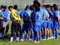 20130717_pelatih-persib-bandung-memberikan-arahan_5681.jpg