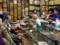 20130730_penjualan-kue-kering-meningkat_9032.jpg