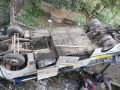 20130821_bus-giri-indah-masuk-jurang_5778.jpg