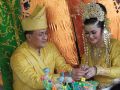 20130830_bella-saphira-menikah-dengan-mayjen-tni-agus-surya-bakti_8760.jpg