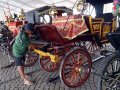 20131205_191344_7-kereta-kencana-milik-jokowi-dipajang-di-monas.jpg