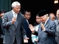20131206_183853_nelson-mandela-dan-soeharto.jpg