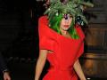 20131209_185731_lady-gaga-pohon-natal.jpg