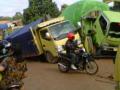 20131210_121957_truk-anjlok-di-jalan-nasional-sanggau.jpg