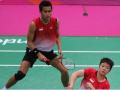 20131213_084521_tontowi-ahmadliliyana-natsir-kaosmeraah.jpg